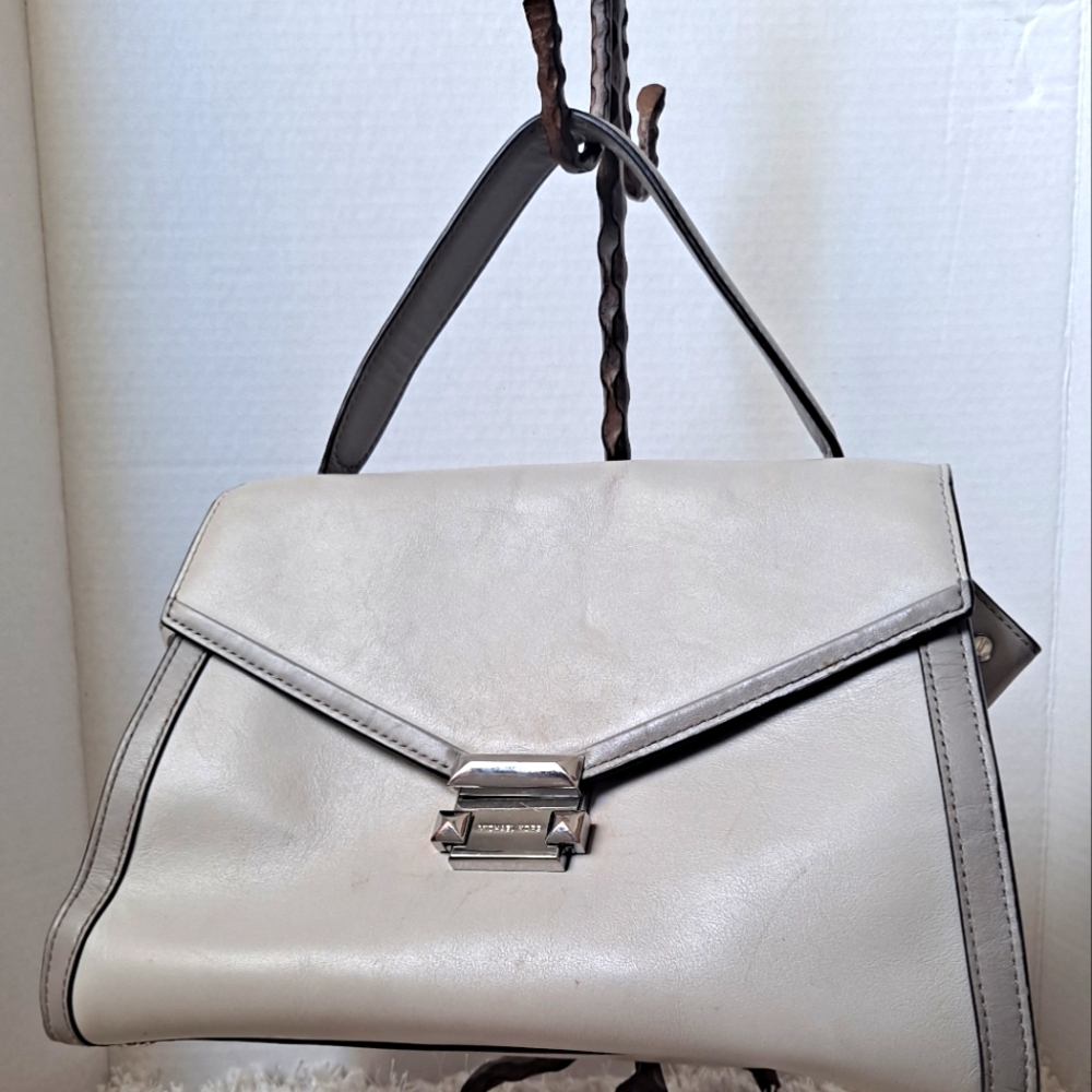 Michael Kors LEATHER GREY WHITNEY SATCHEL TAUPE Crossbody call-outs in photos 💝